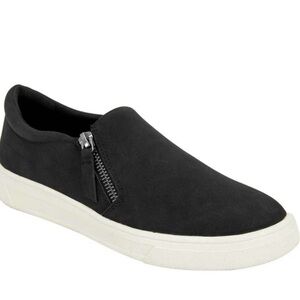 NWB Kensie Black Faux Suede Slip On Low Top Sneaker